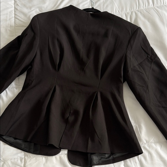 Missguided Black Blazer with Gold Buttons - Picture 4 of 4